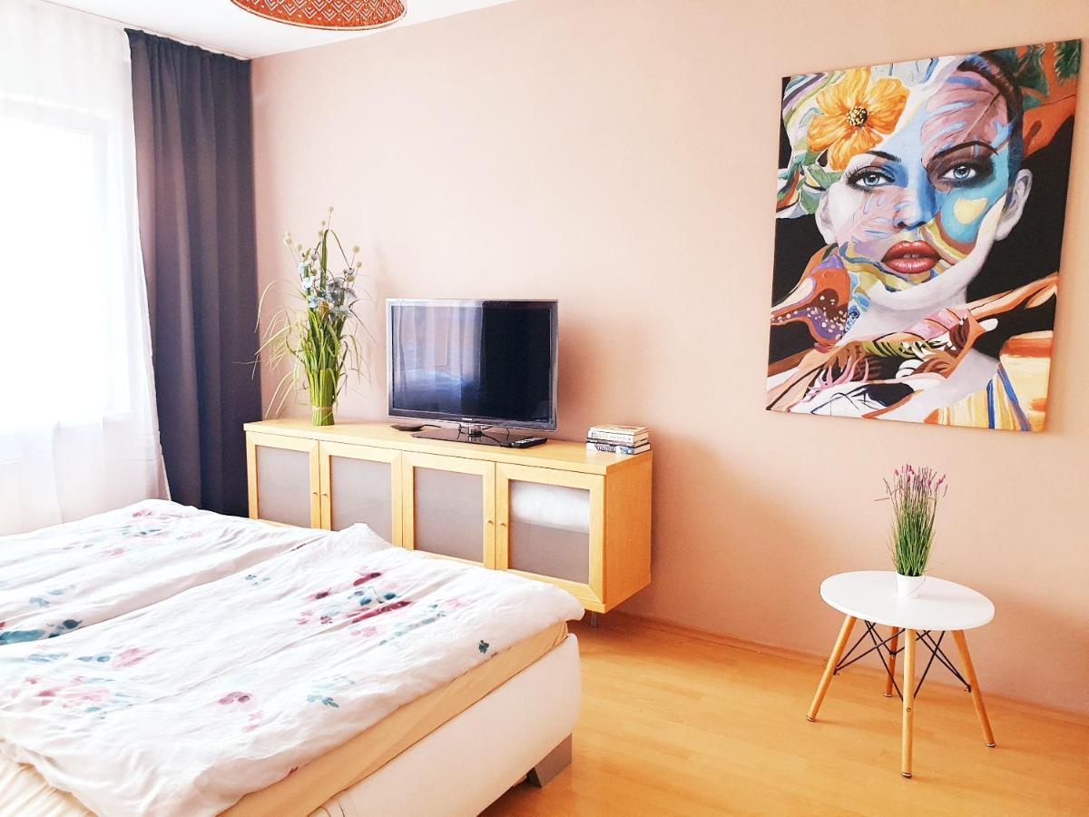 Apartman Terminal, Self Check-In 24 H, Free Parking บันสกาบิสตรีตซา ภายนอก รูปภาพ